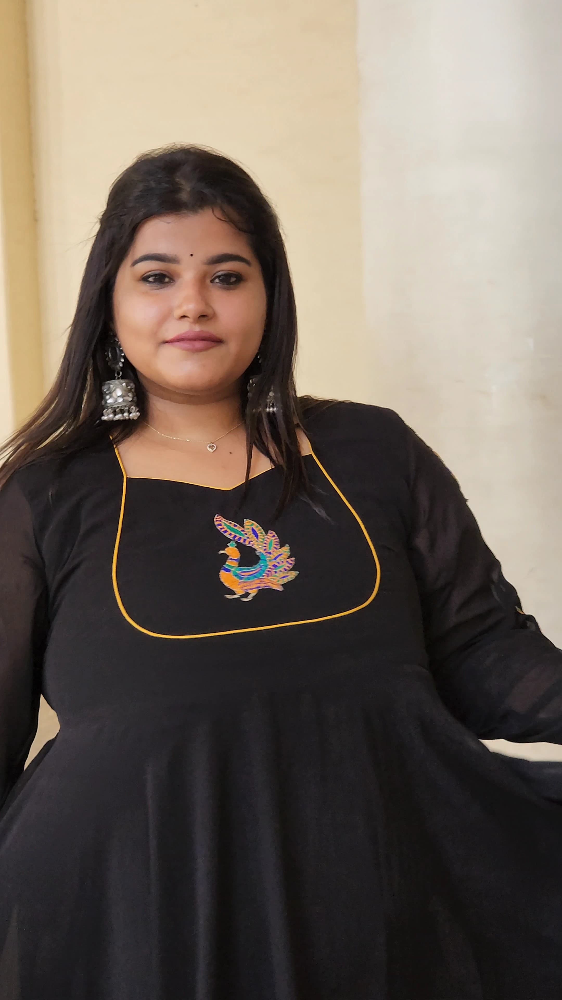 PSQ007 - Black peacock